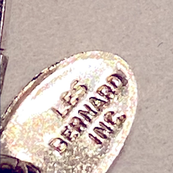 Les Bernard Inc necklace with heart charm - Picture 2 of 7